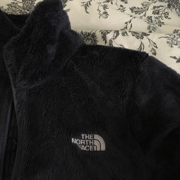 Dark purple fuzzy North Face jacket - Picture 2 of 3